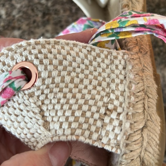 LoveShackFancy x Manebi Velenciana in the color Fruity Punch - Picture 9 of 13